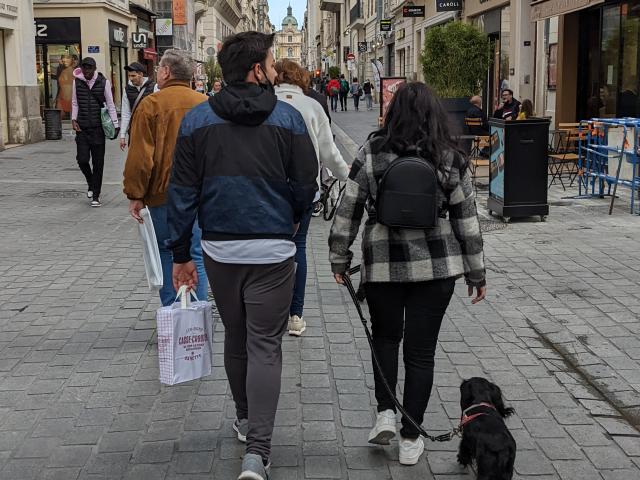 Couple Chien Rue St Fé