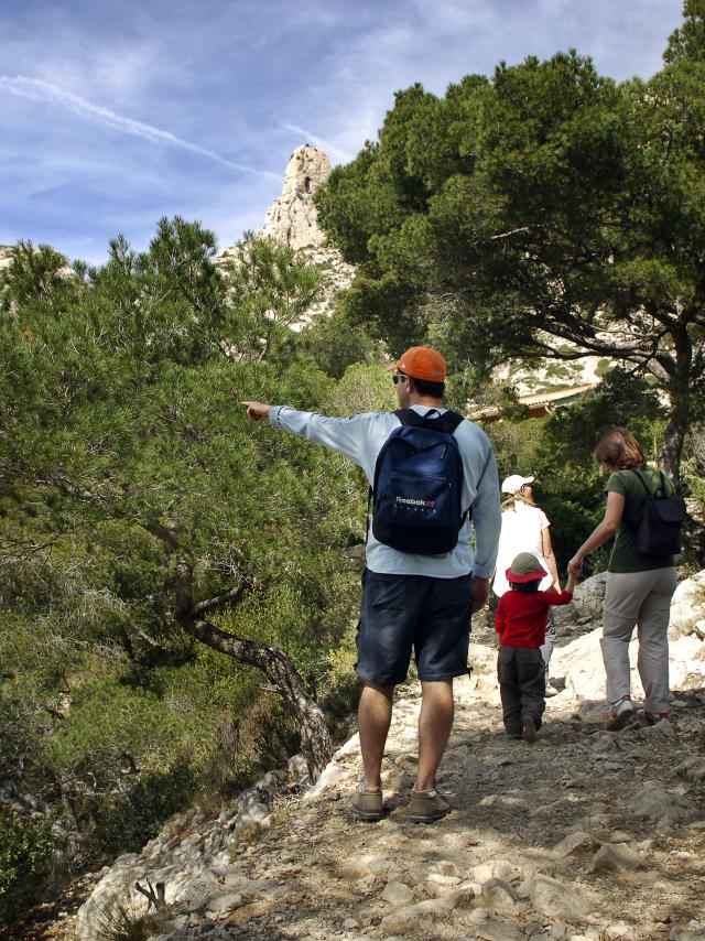 Calanques, Promeneurs©obj.imagesotcm