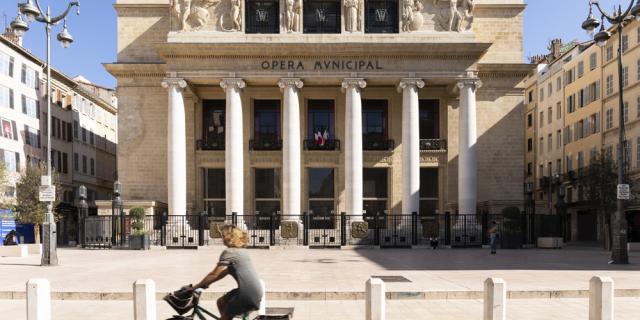 Vue de face de l'Opéra Municipal de Marseille