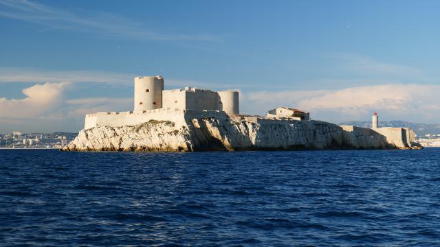 Chateau d'if vu depuis la mer