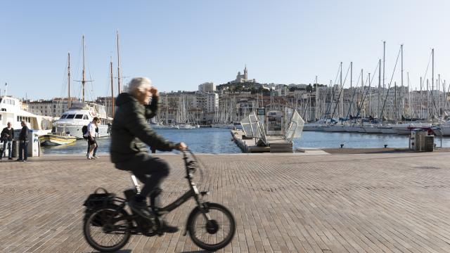 VieuxPort-Marseille - velo ©LamyOTCM-min