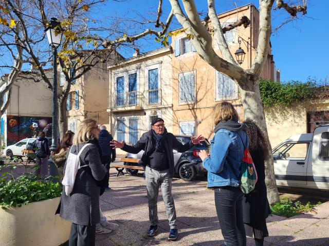 groupe dans le quartier du panier