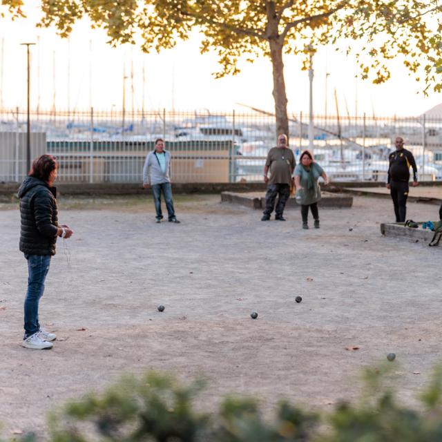 Joueurs de pétanque à l'estaque